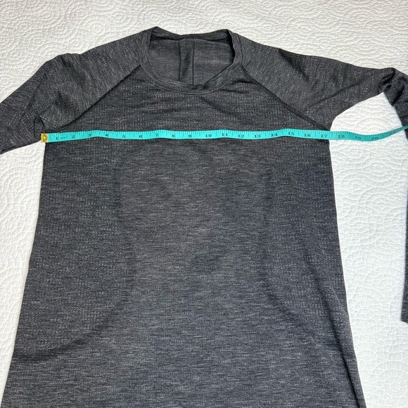 Lululemon Swiftly Speed Long Sleeve size 8 - Picture 9 of 10